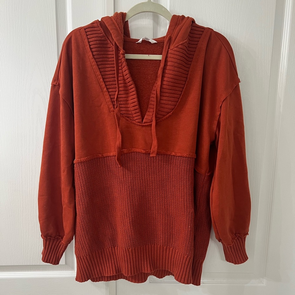 Chunky knit Sweater Hoodie - Picture 2 of 5